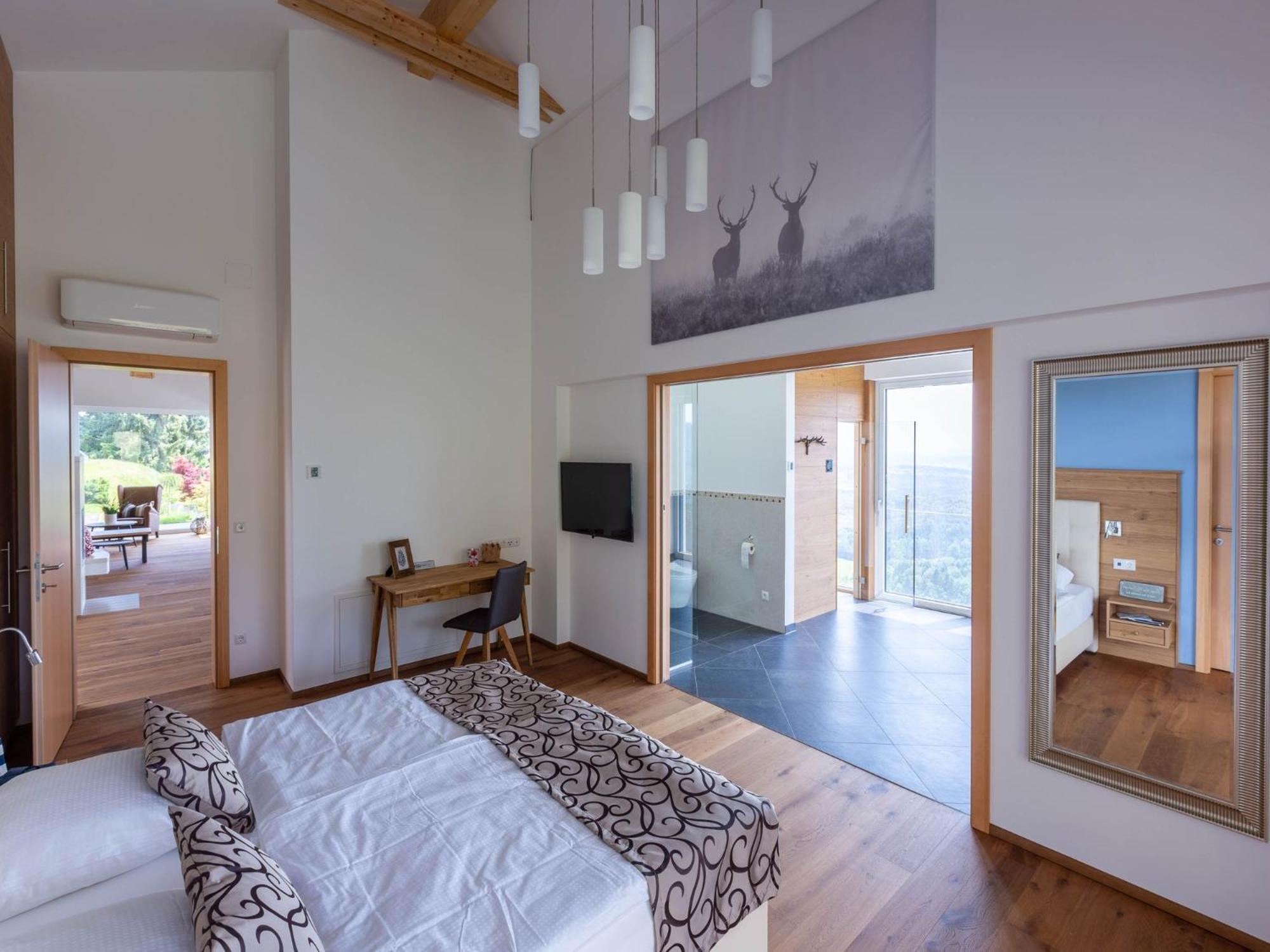 Greim15 --- Ganzes Ferienhaus Mit Fernsicht, Pool, Wellness Дойчландсберг Экстерьер фото